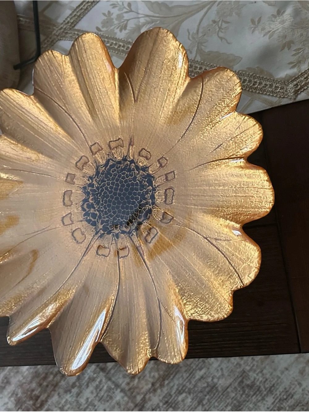Gold sunflower glass decorative plate on a pedestal stand